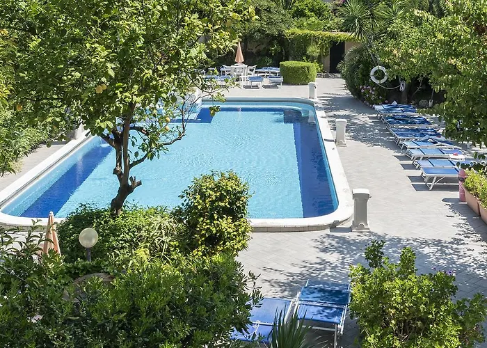 Paradiso Отель 4*