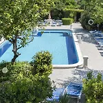 Paradiso Hotel 4*