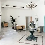 Paradiso Hotel 4*