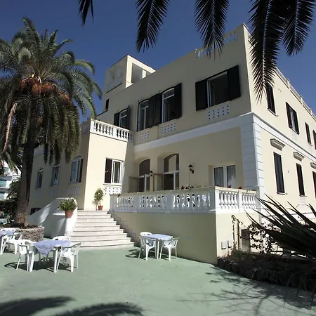 Paradiso Ξενοδοχείο