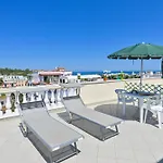 Paradiso 4*