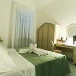 ホテル Paradiso 4*