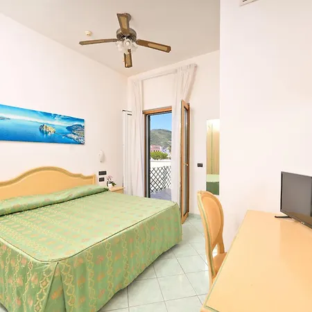 Paradiso 4* Искья