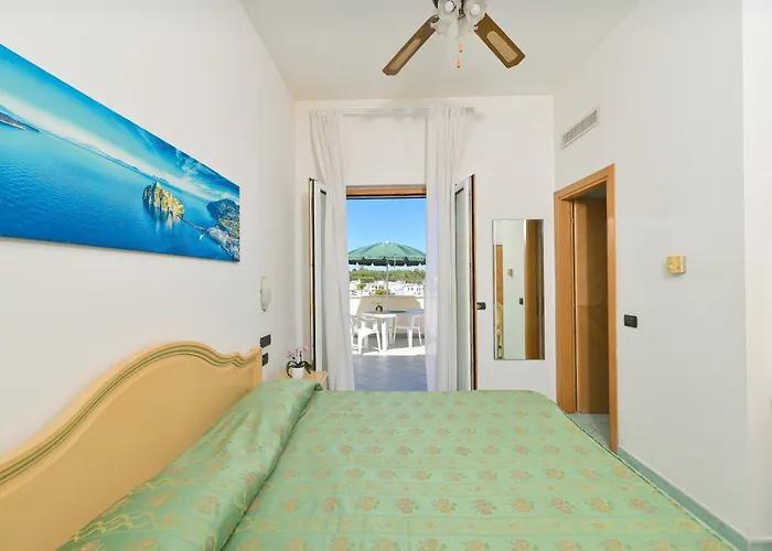 Paradiso Ξενοδοχείο 4*
