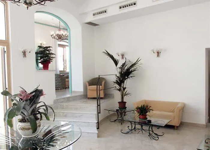 Ξενοδοχείο Paradiso 4*